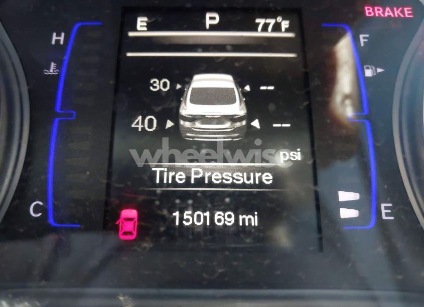 Photo 15 of 2015 Chrysler 200 LIMITED (VIN 1C3CCCAB0FN670248)