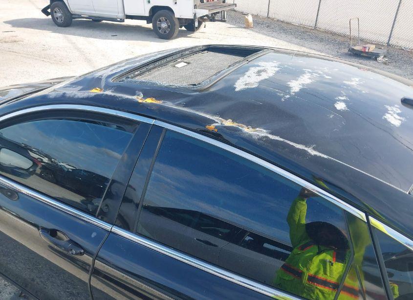 Photo 12 of 2015 Chrysler 200 LIMITED (VIN 1C3CCCAB0FN687325)