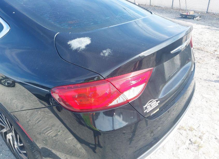 Photo 14 of 2015 Chrysler 200 LIMITED (VIN 1C3CCCAB0FN687325)