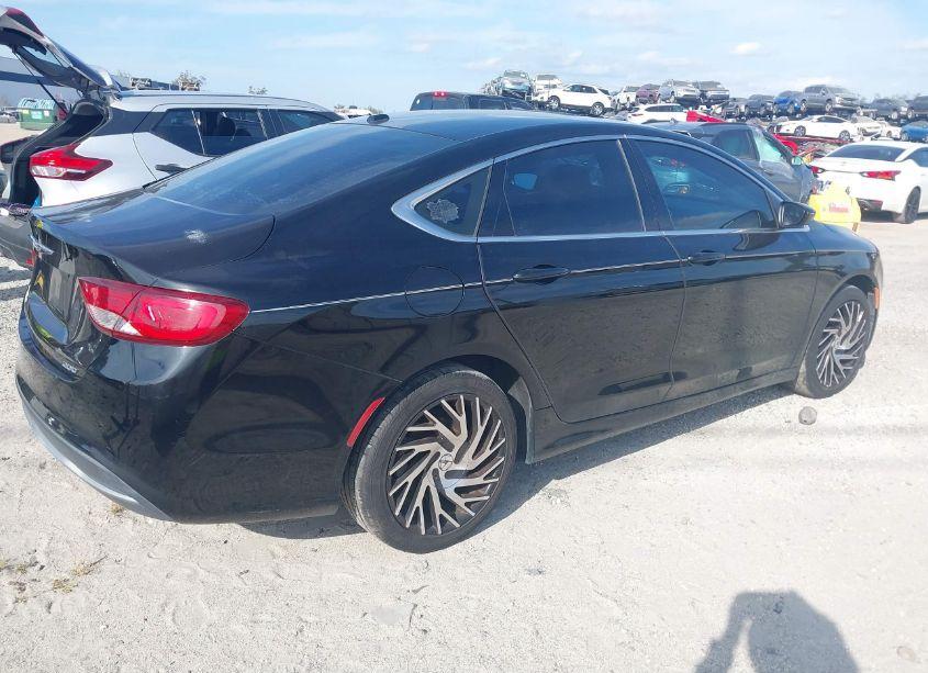Photo 4 of 2015 Chrysler 200 LIMITED (VIN 1C3CCCAB0FN687325)