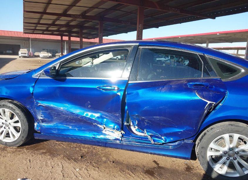 Photo 14 of 2015 Chrysler 200 LIMITED (VIN 1C3CCCAB0FN687521)