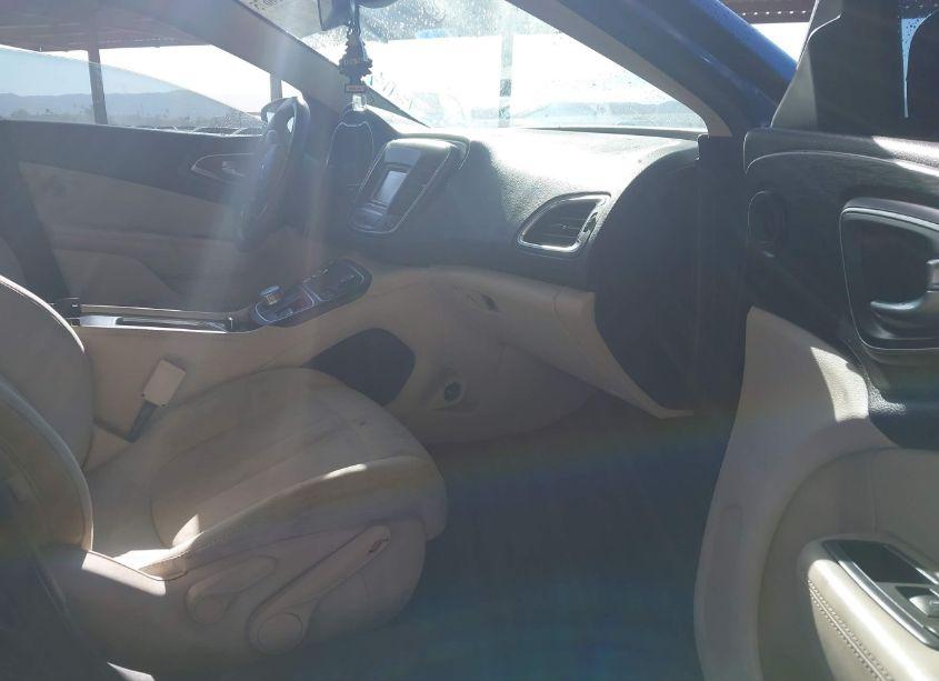 Photo 5 of 2015 Chrysler 200 LIMITED (VIN 1C3CCCAB0FN687521)