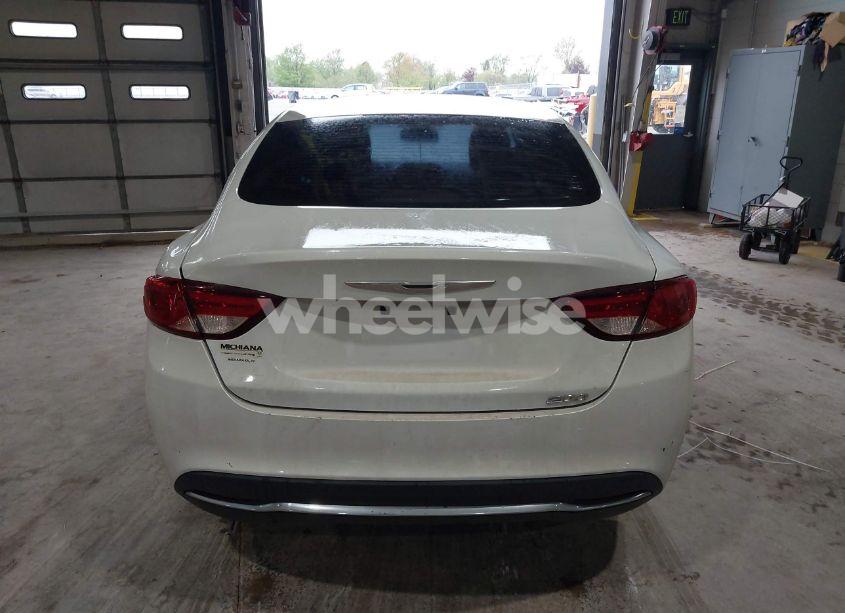 Photo 16 of 2015 Chrysler 200 LIMITED (VIN 1C3CCCAB0FN690385)