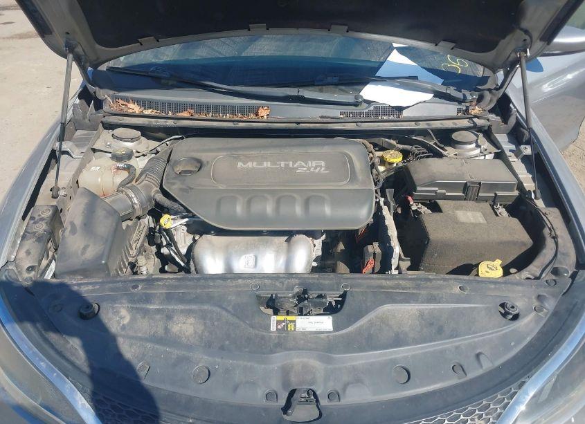 Photo 10 of 2015 Chrysler 200 LIMITED (VIN 1C3CCCAB0FN702826)