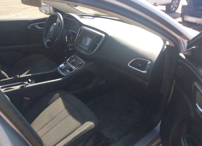 Photo 5 of 2015 Chrysler 200 LIMITED (VIN 1C3CCCAB0FN702826)