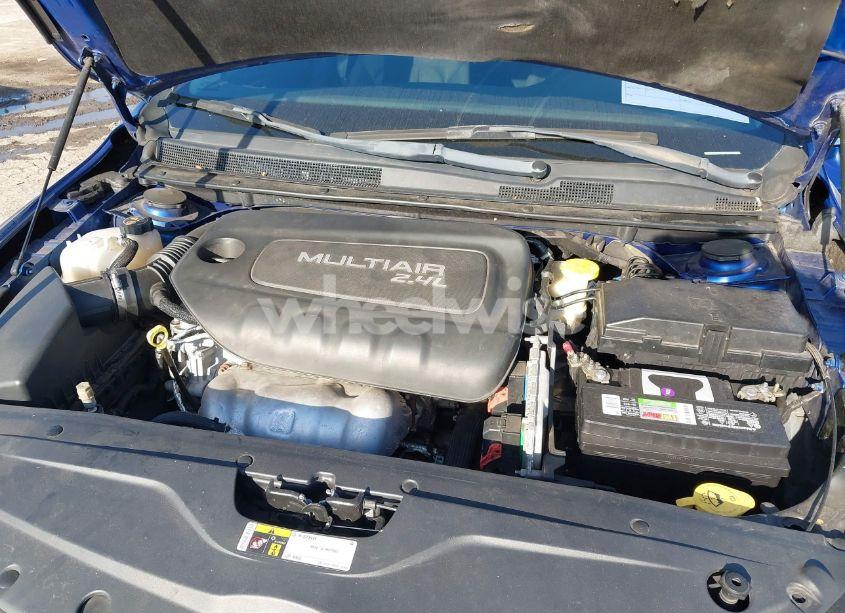 Photo 10 of 2015 Chrysler 200 LIMITED (VIN 1C3CCCAB0FN704267)