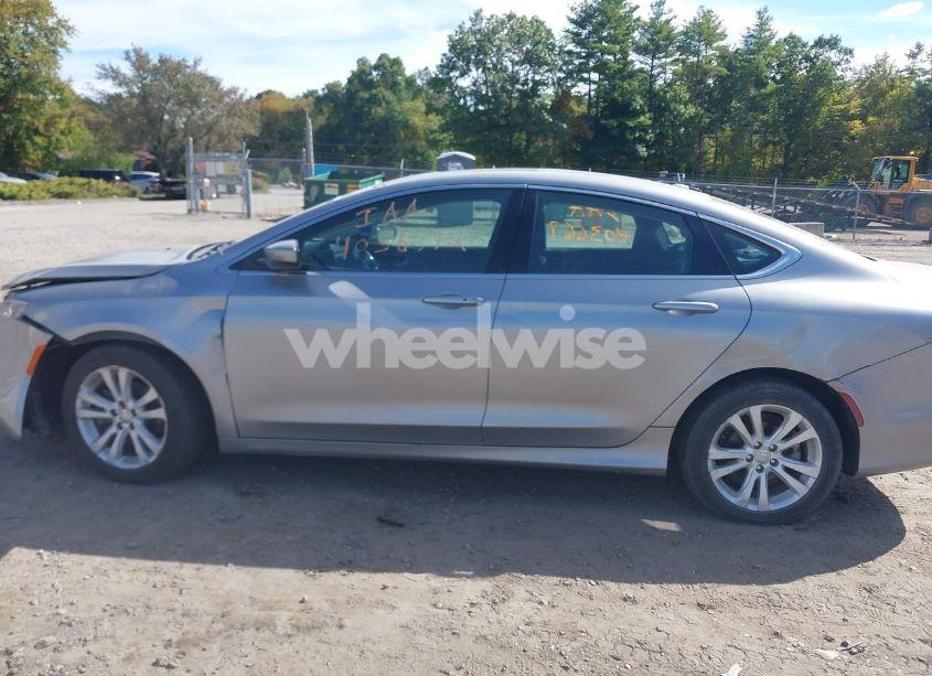 Photo 14 of 2015 Chrysler 200 LIMITED (VIN 1C3CCCAB0FN707847)