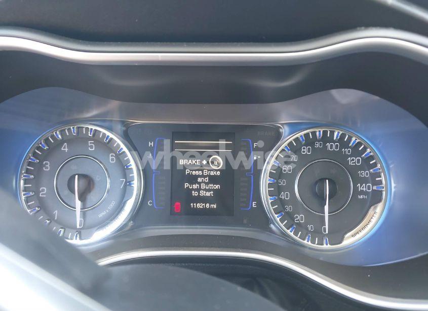 Photo 7 of 2015 Chrysler 200 LIMITED (VIN 1C3CCCAB0FN707847)