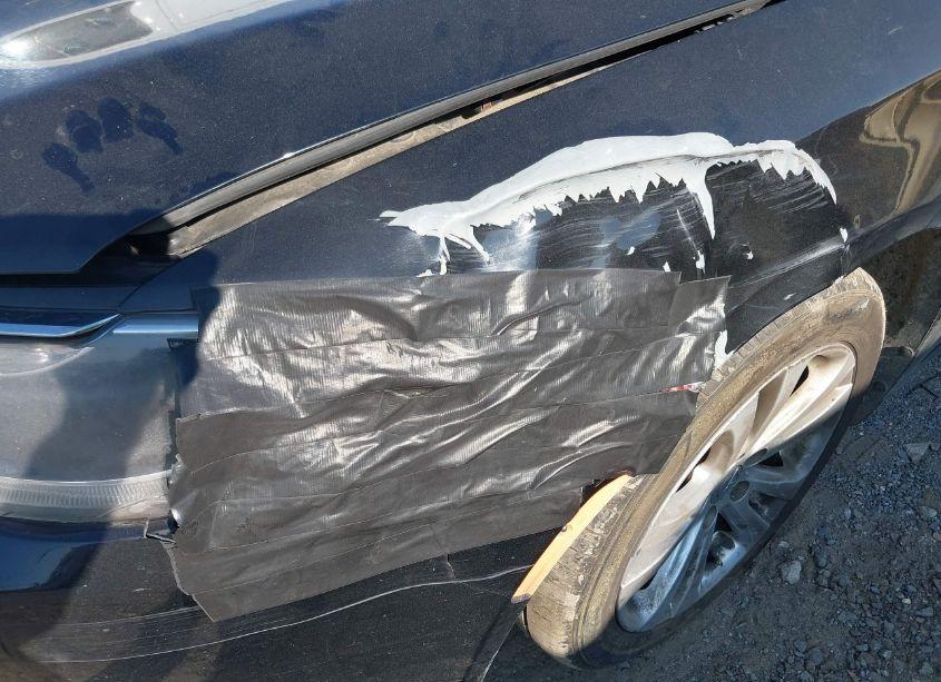 Photo 6 of 2015 Chrysler 200 LIMITED (VIN 1C3CCCAB0FN708223)