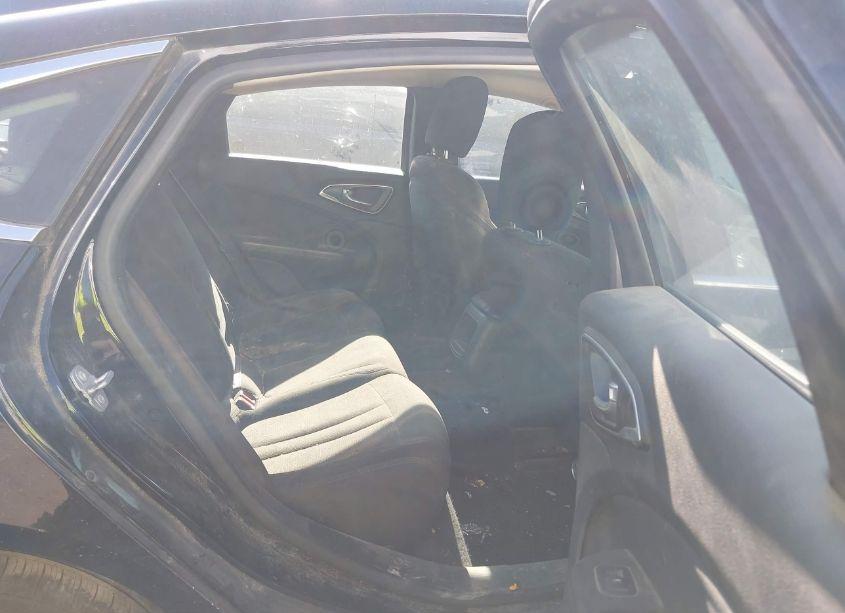 Photo 8 of 2015 Chrysler 200 LIMITED (VIN 1C3CCCAB0FN708223)