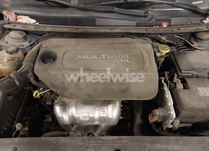 Photo 10 of 2015 Chrysler 200 LIMITED (VIN 1C3CCCAB0FN708318)