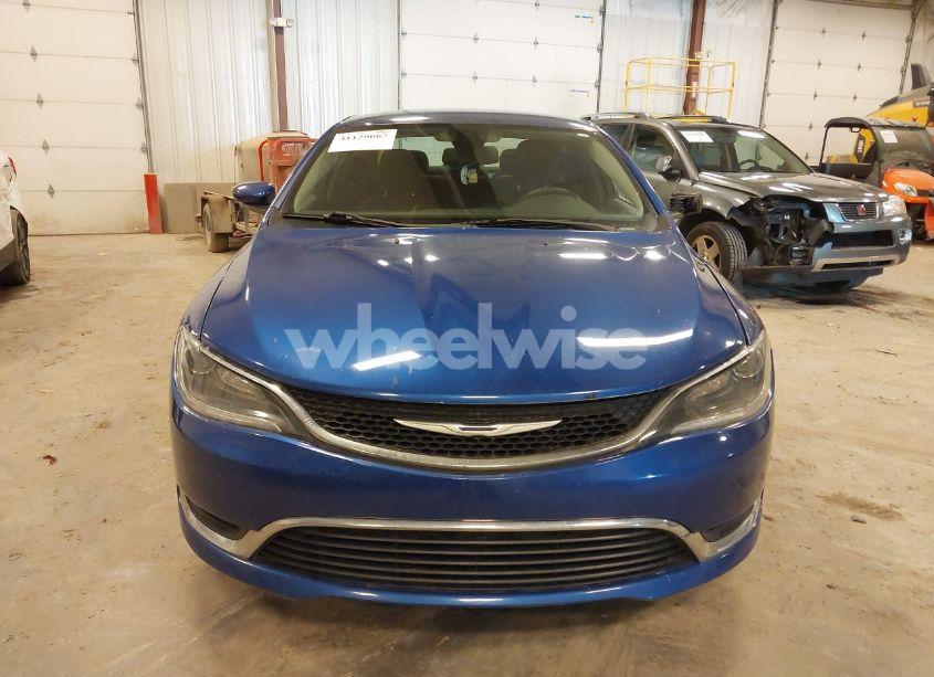 Photo 12 of 2015 Chrysler 200 LIMITED (VIN 1C3CCCAB0FN708318)