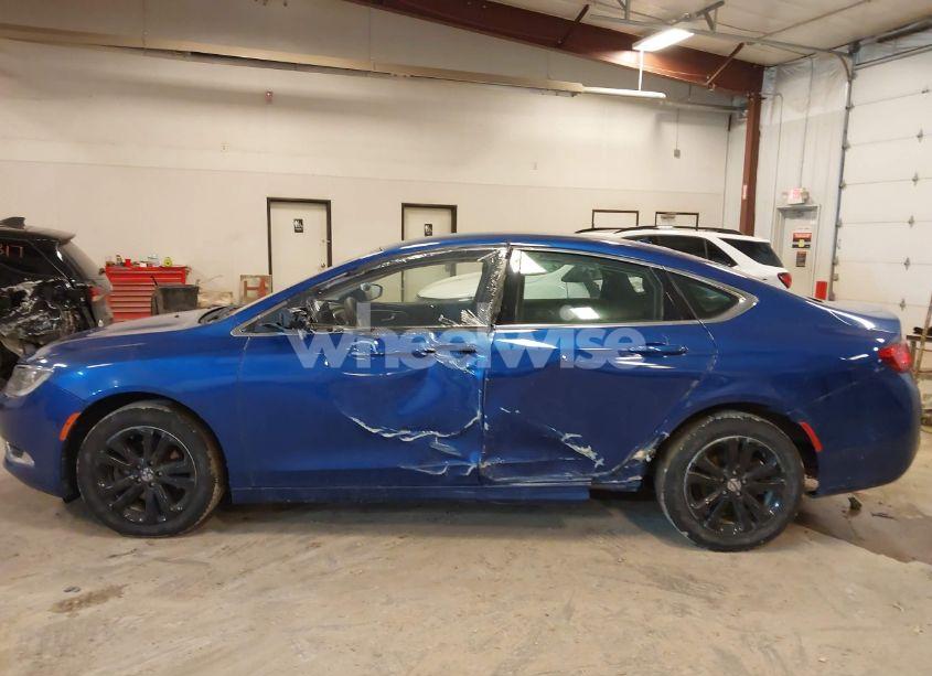 Photo 14 of 2015 Chrysler 200 LIMITED (VIN 1C3CCCAB0FN708318)