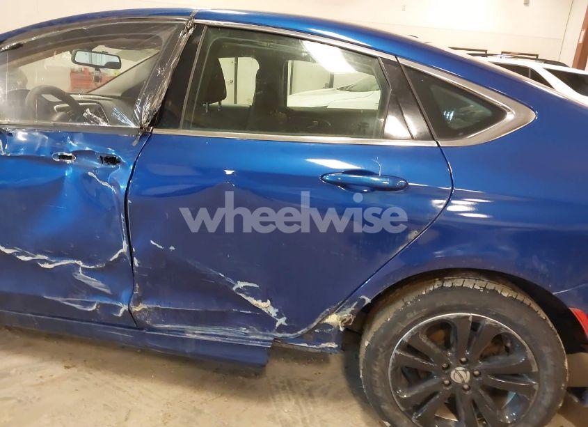 Photo 6 of 2015 Chrysler 200 LIMITED (VIN 1C3CCCAB0FN708318)