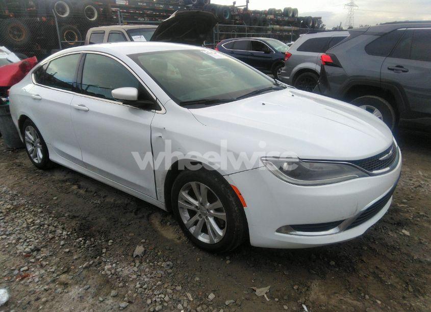 2015 Chrysler 200 LIMITED (VIN 1C3CCCAB0FN715463) main photo