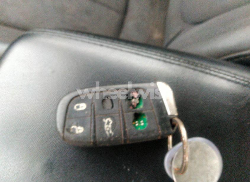 Photo 11 of 2015 Chrysler 200 LIMITED (VIN 1C3CCCAB0FN715463)