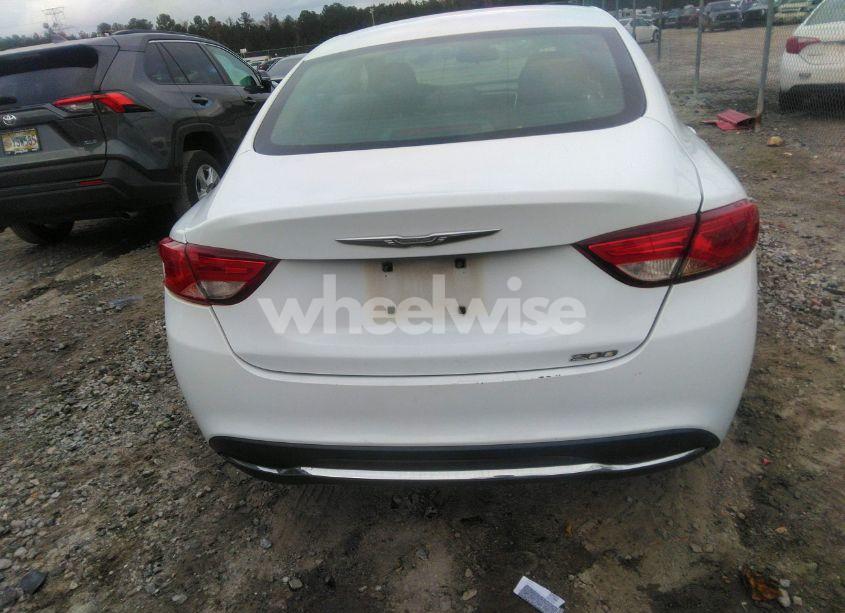 Photo 16 of 2015 Chrysler 200 LIMITED (VIN 1C3CCCAB0FN715463)