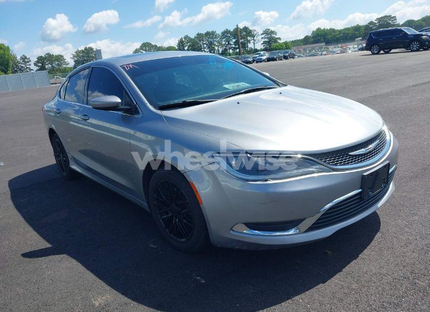 2015 Chrysler 200 LIMITED (VIN 1C3CCCAB0FN718749) main photo
