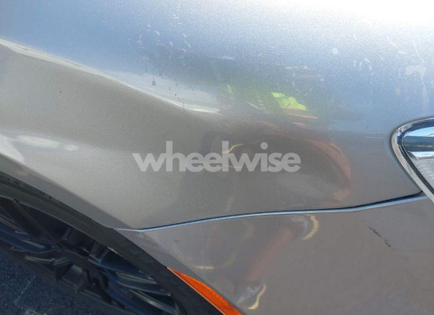 Photo 14 of 2015 Chrysler 200 LIMITED (VIN 1C3CCCAB0FN718749)