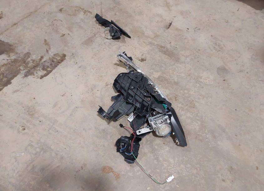 Photo 12 of 2015 Chrysler 200 LIMITED (VIN 1C3CCCAB0FN720257)