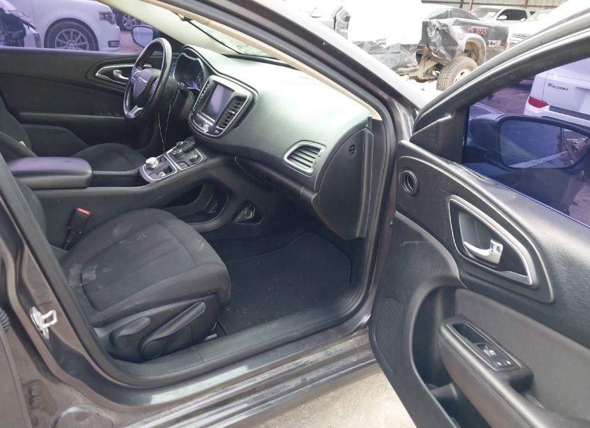 Photo 5 of 2015 Chrysler 200 LIMITED (VIN 1C3CCCAB0FN734966)