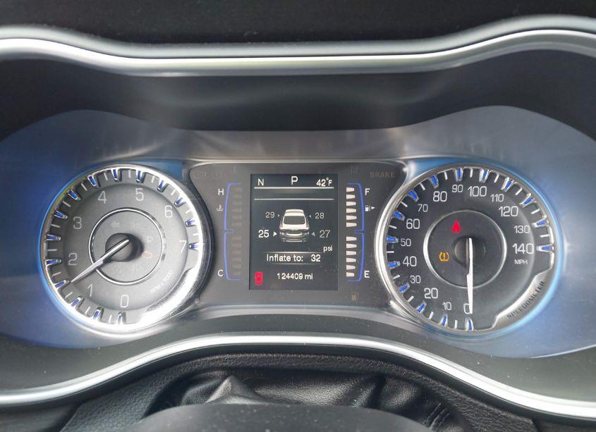 Photo 7 of 2015 Chrysler 200 LIMITED (VIN 1C3CCCAB0FN734966)