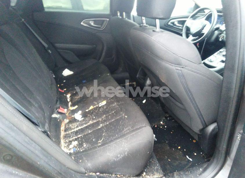 Photo 8 of 2015 Chrysler 200 LIMITED (VIN 1C3CCCAB0FN738371)