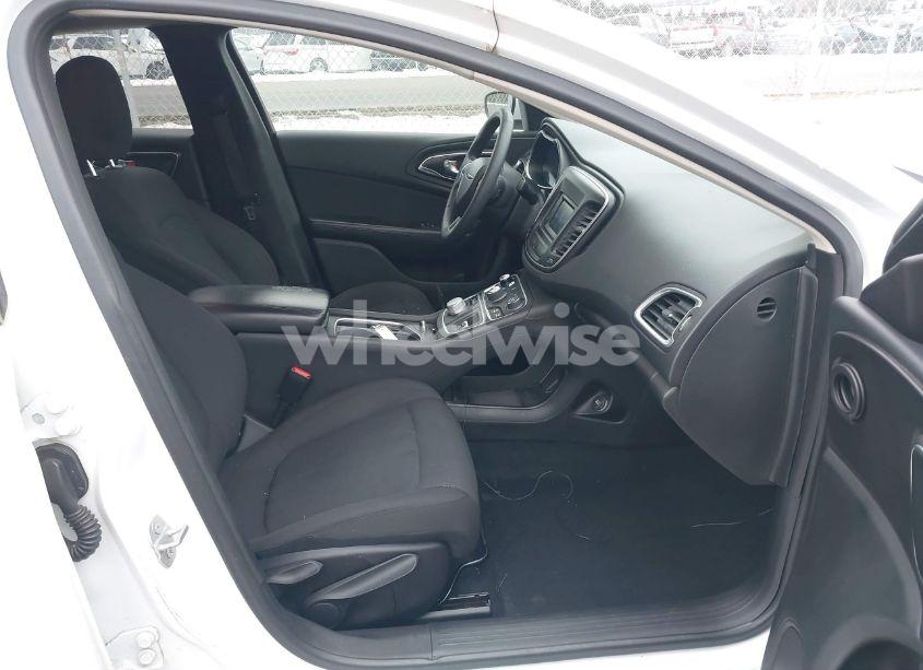 Photo 5 of 2015 Chrysler 200 LIMITED (VIN 1C3CCCAB0FN738953)