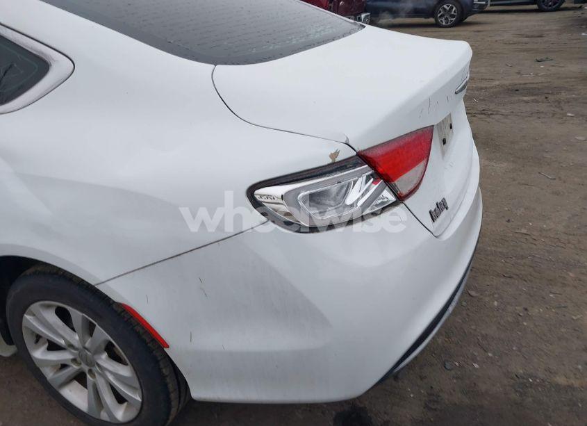 Photo 6 of 2015 Chrysler 200 LIMITED (VIN 1C3CCCAB0FN738953)