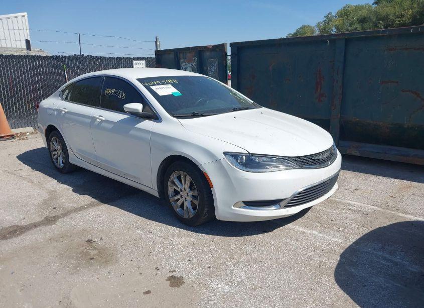 2015 Chrysler 200 LIMITED (VIN 1C3CCCAB0FN744610) main photo