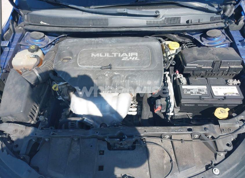 Photo 10 of 2015 Chrysler 200 LIMITED (VIN 1C3CCCAB0FN748530)