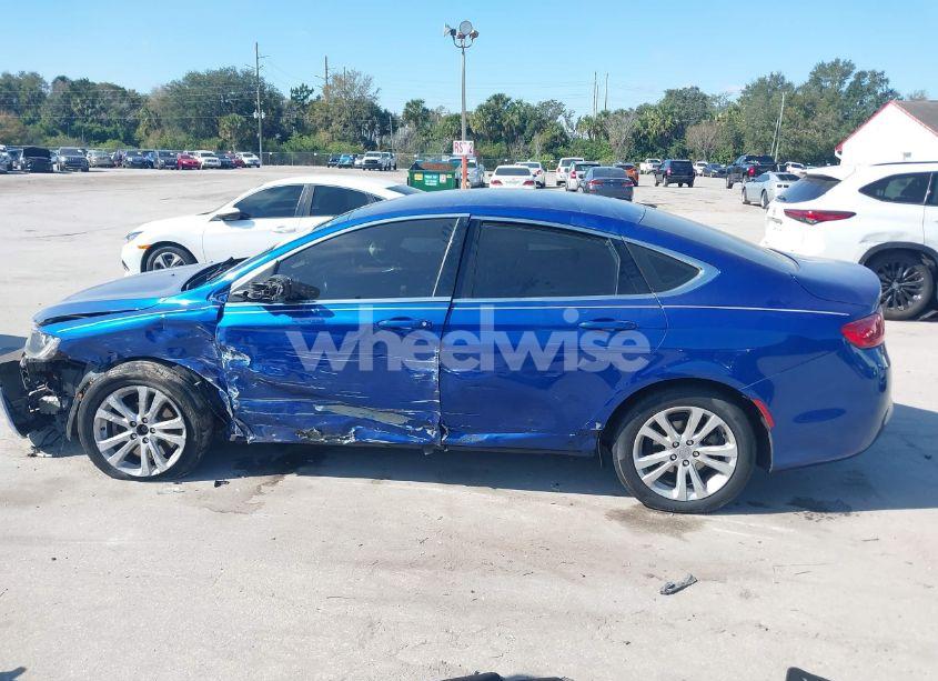 Photo 14 of 2015 Chrysler 200 LIMITED (VIN 1C3CCCAB0FN748530)