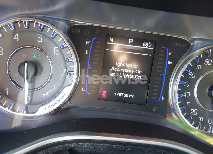 Photo 15 of 2015 Chrysler 200 LIMITED (VIN 1C3CCCAB0FN748530)