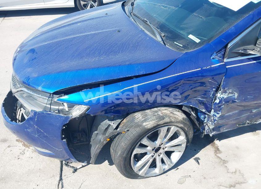 Photo 6 of 2015 Chrysler 200 LIMITED (VIN 1C3CCCAB0FN748530)