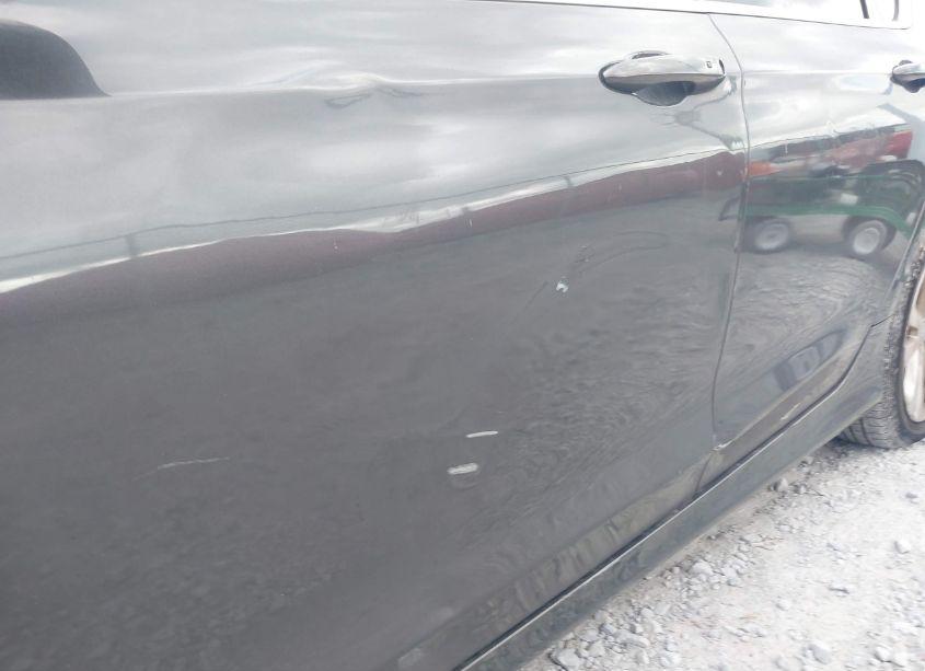 Photo 6 of 2015 Chrysler 200 LIMITED (VIN 1C3CCCAB0FN752318)