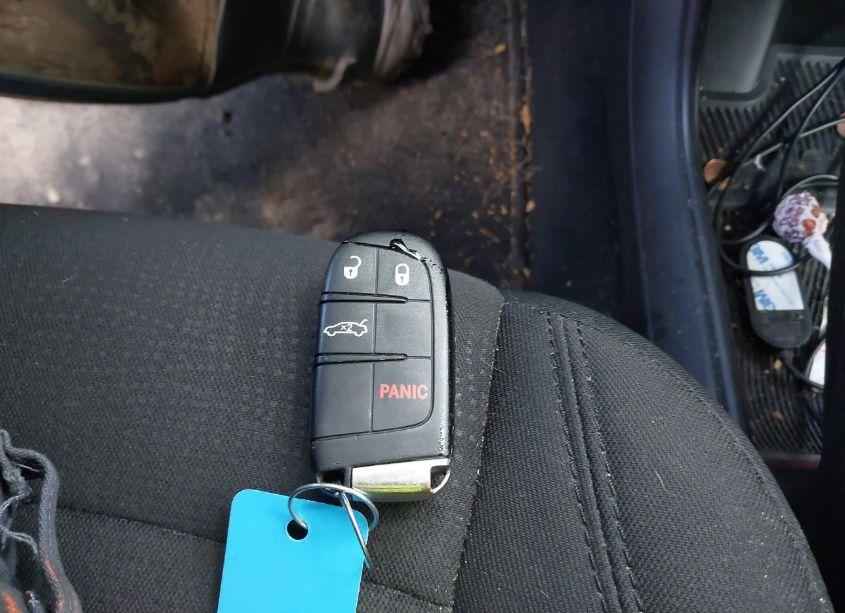 Photo 11 of 2015 Chrysler 200 LIMITED (VIN 1C3CCCAB0FN754960)