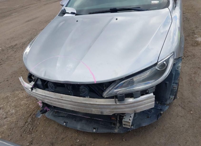 Photo 6 of 2015 Chrysler 200 LIMITED (VIN 1C3CCCAB0FN754960)