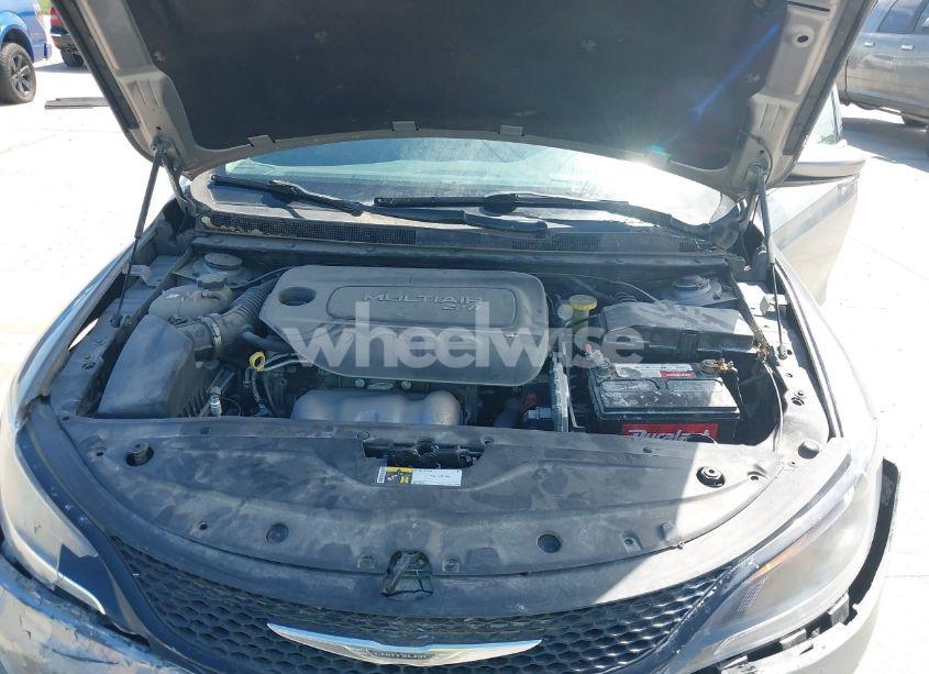 Photo 10 of 2016 Chrysler 200 LIMITED (VIN 1C3CCCAB0GN101949)