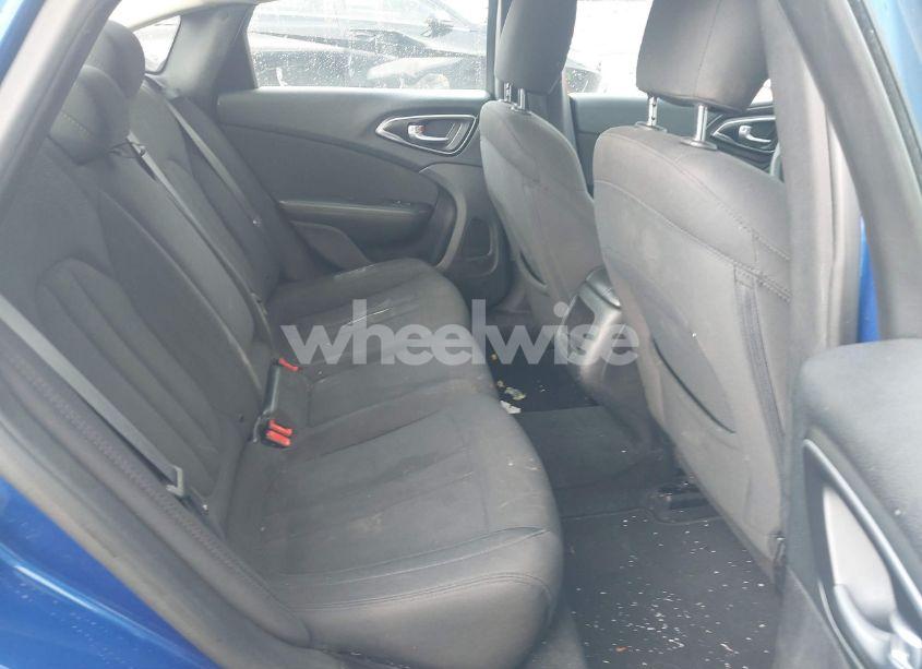 Photo 8 of 2016 Chrysler 200 LIMITED (VIN 1C3CCCAB0GN103751)