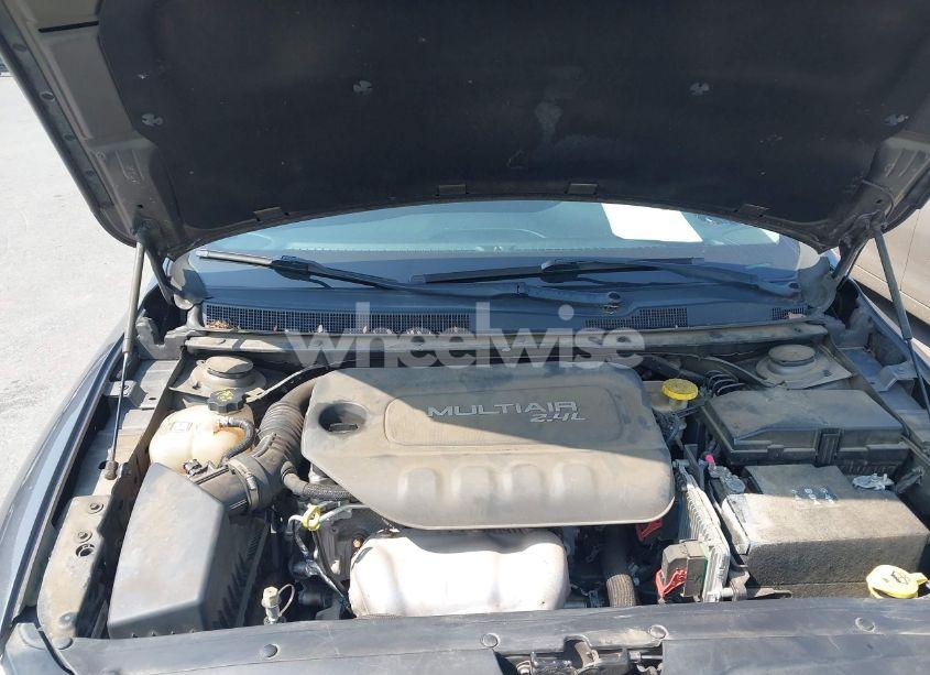 Photo 10 of 2016 Chrysler 200 LIMITED (VIN 1C3CCCAB0GN122106)