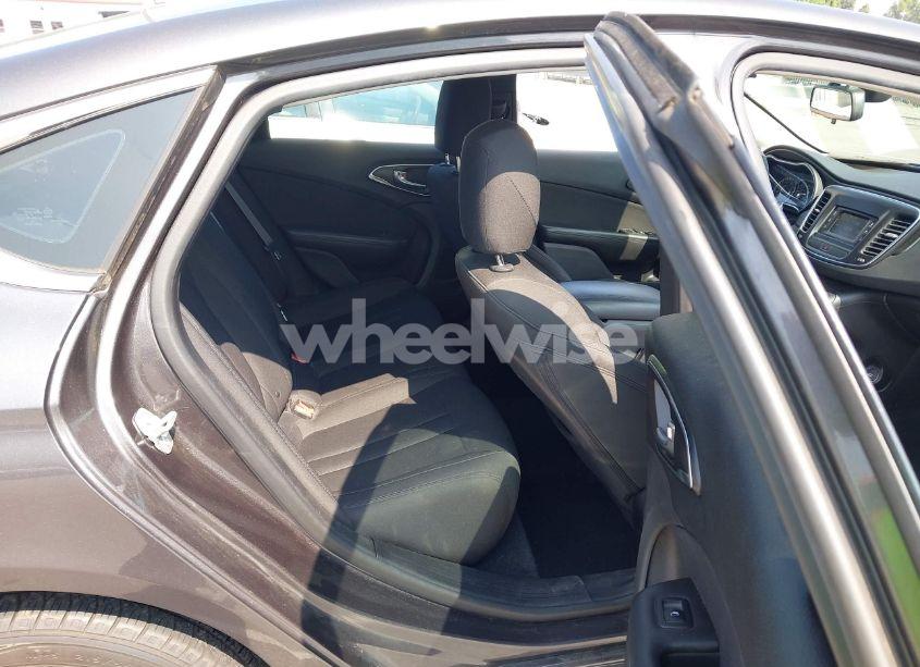 Photo 8 of 2016 Chrysler 200 LIMITED (VIN 1C3CCCAB0GN122106)