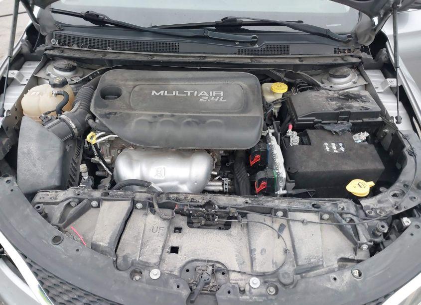 Photo 10 of 2016 Chrysler 200 LIMITED (VIN 1C3CCCAB0GN137477)