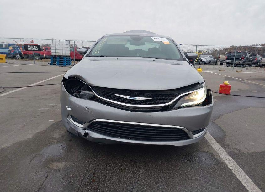Photo 6 of 2016 Chrysler 200 LIMITED (VIN 1C3CCCAB0GN137477)