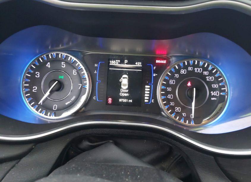 Photo 7 of 2016 Chrysler 200 LIMITED (VIN 1C3CCCAB0GN137477)