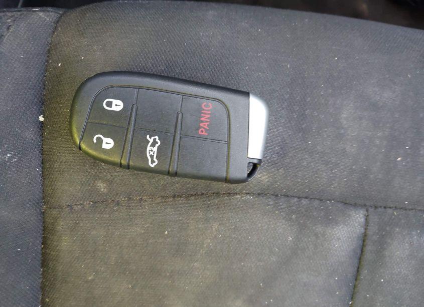 Photo 11 of 2016 Chrysler 200 LIMITED (VIN 1C3CCCAB0GN143974)