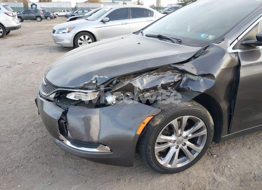 Photo 6 of 2016 Chrysler 200 LIMITED (VIN 1C3CCCAB0GN149337)