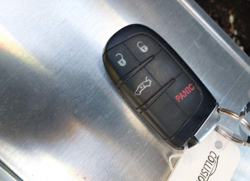 Photo 11 of 2016 Chrysler 200 LIMITED (VIN 1C3CCCAB0GN155672)