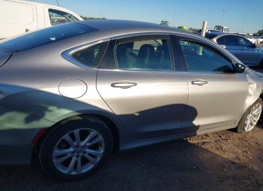 Photo 13 of 2016 Chrysler 200 LIMITED (VIN 1C3CCCAB0GN155672)