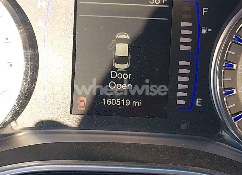 Photo 15 of 2016 Chrysler 200 LIMITED (VIN 1C3CCCAB0GN159558)
