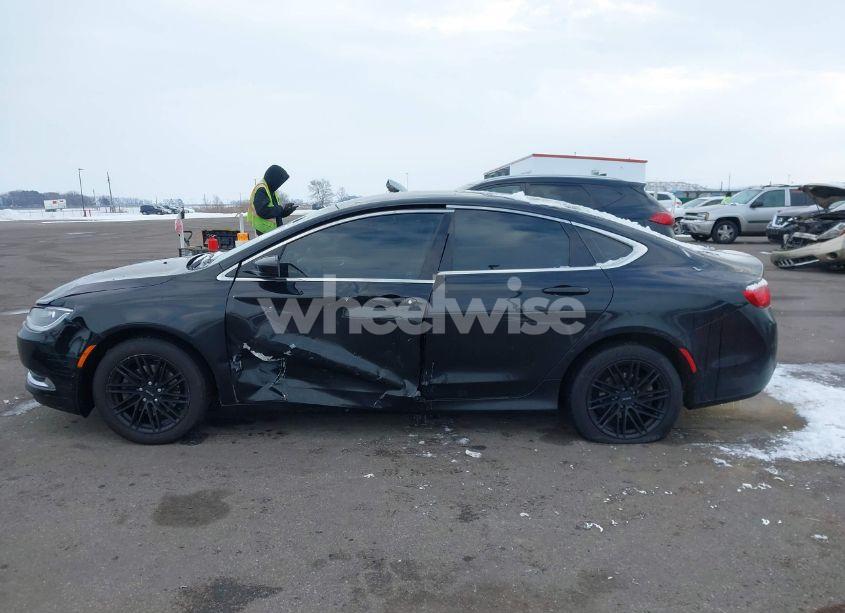 Photo 14 of 2016 Chrysler 200 LIMITED (VIN 1C3CCCAB0GN171323)